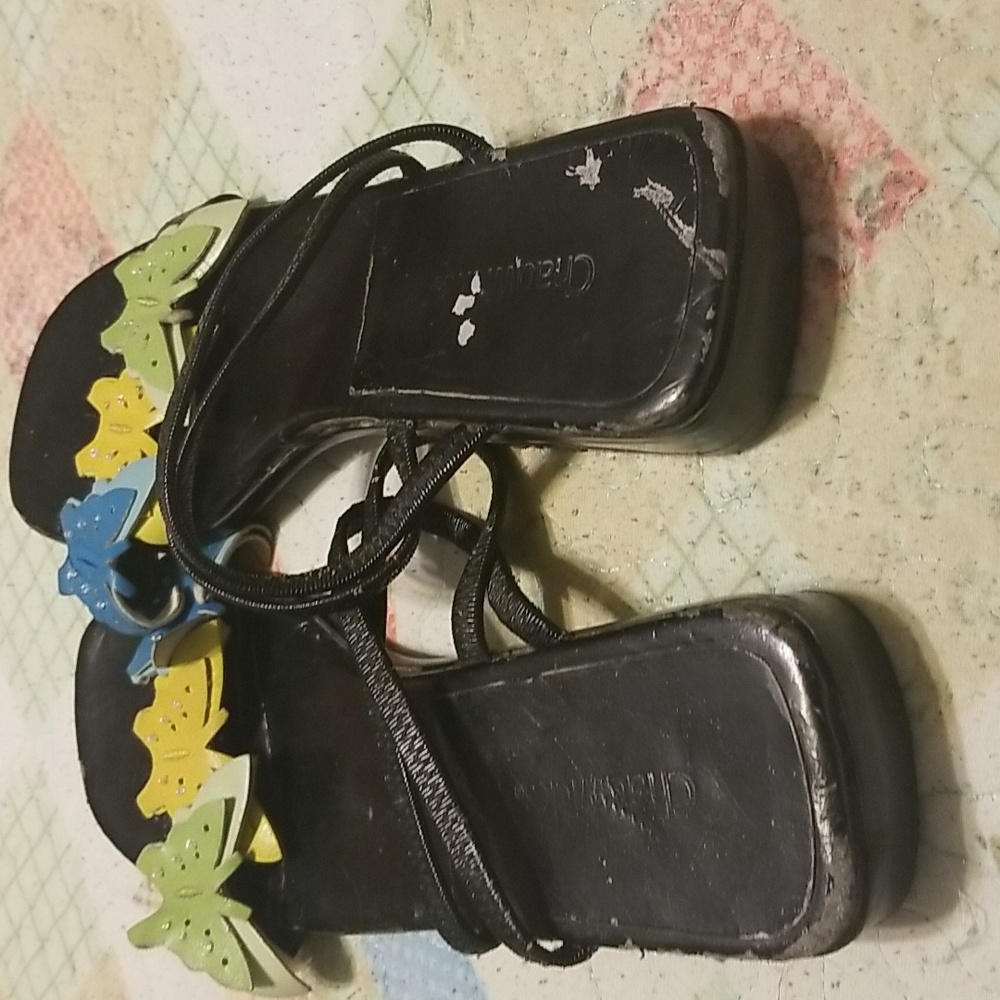 Butterfly Sandals - Picture 4 of 4